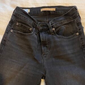 Levi’s high rise straight